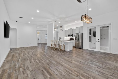 Casa en venta en Hobe Sound, Florida, 4 dormitorios, 199.65 m2 № 2083857 - foto 15