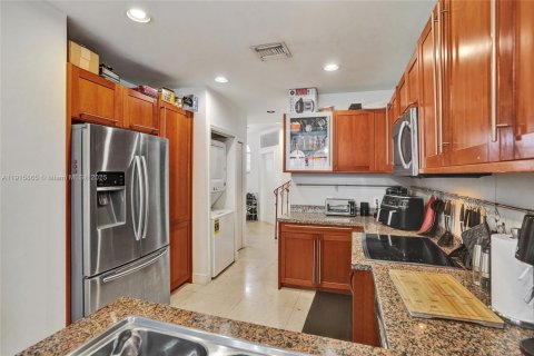 Casa en venta en Aventura, Florida, 3 dormitorios, 185.8 m2 № 1970766 - foto 18