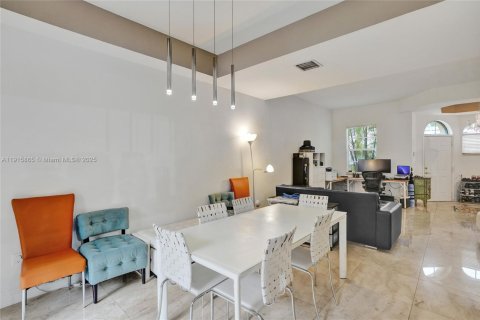 Casa en venta en Aventura, Florida, 3 dormitorios, 185.8 m2 № 1970766 - foto 23