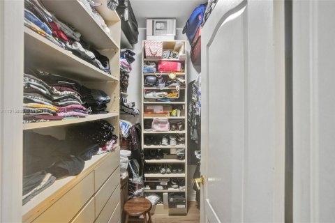 Casa en venta en Aventura, Florida, 3 dormitorios, 185.8 m2 № 1970766 - foto 2