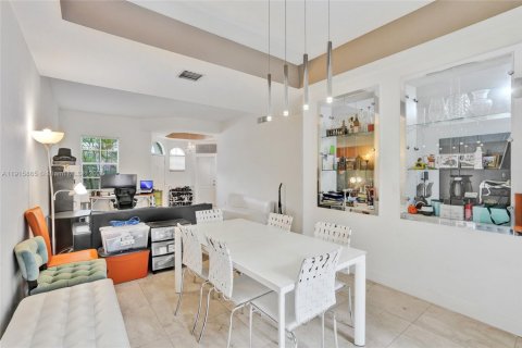 Casa en venta en Aventura, Florida, 3 dormitorios, 185.8 m2 № 1970766 - foto 19