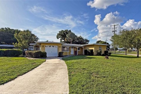 Casa en alquiler en Tampa, Florida, 4 dormitorios, 133.59 m2 № 1808658 - foto 3