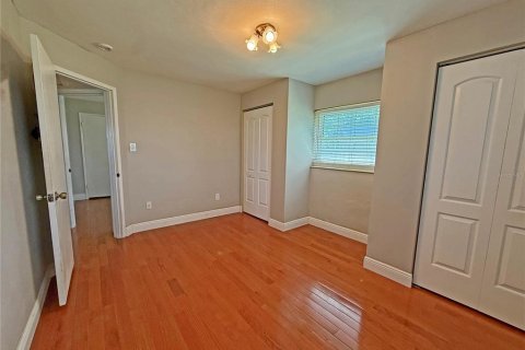 Casa en alquiler en Tampa, Florida, 4 dormitorios, 133.59 m2 № 1808658 - foto 18