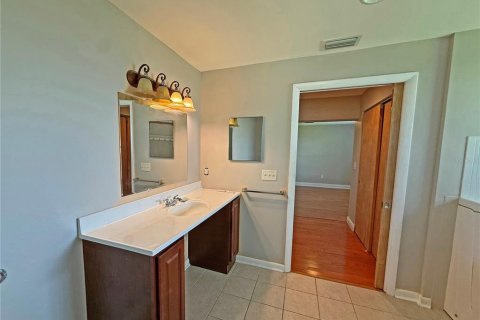 Casa en alquiler en Tampa, Florida, 4 dormitorios, 133.59 m2 № 1808658 - foto 16