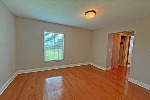 Casa en alquiler en Tampa, Florida, 4 dormitorios, 133.59 m2 № 1808658 - foto 11