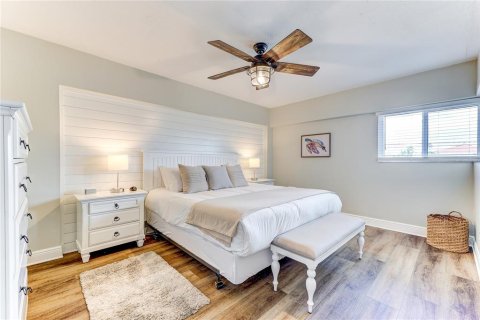 Condominio en venta en Redington Beach, Florida, 4 dormitorios, 170.48 m2 № 2108968 - foto 15