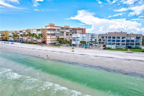 Condominio en venta en Redington Beach, Florida, 4 dormitorios, 170.48 m2 № 2108968 - foto 10