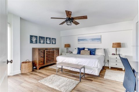 Condominio en venta en Redington Beach, Florida, 4 dormitorios, 170.48 m2 № 2108968 - foto 7