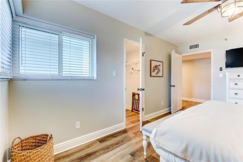 Condominio en venta en Redington Beach, Florida, 4 dormitorios, 170.48 m2 № 2108968 - foto 20