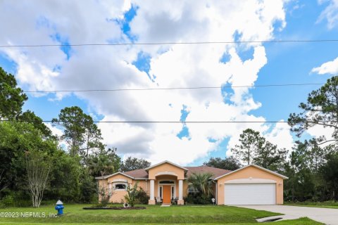 House in Palm Coast, Florida 3 bedrooms, 219.62 sq.m. № 769726 - photo 1
