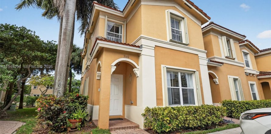 Touwnhouse à Miramar, Floride 3 chambres, 137.5 m2 № 2004220