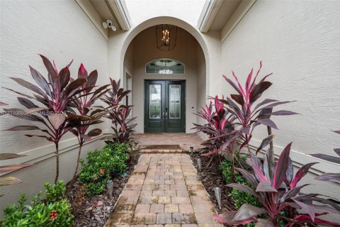 Casa en alquiler en Port St. Lucie, Florida, 4 dormitorios, 301.37 m2 № 2428332 - foto 2