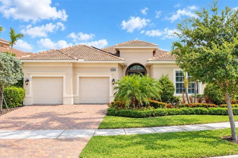 Casa en Port St. Lucie, Florida 4 dormitorios, 301.37 m2 № 2428332