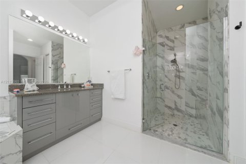 Casa en alquiler en Port St. Lucie, Florida, 4 dormitorios, 301.37 m2 № 2428332 - foto 15