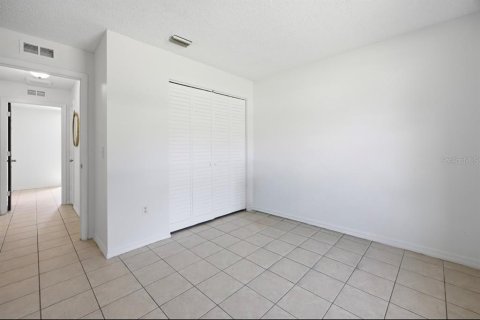 Casa en venta en Ocala, Florida, 3 dormitorios, 103.86 m2 № 2120273 - foto 8