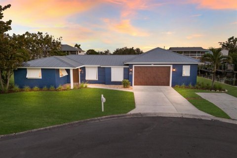 House in Palmetto, Florida 3 bedrooms, 214.23 sq.m. № 1648752 - photo 3
