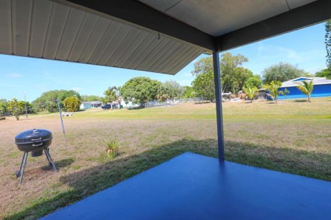 Купить виллу или дом в Порт-Сент-Луси, Флорида 3 спальни, 109.25м2, № 1927076 - фото 19