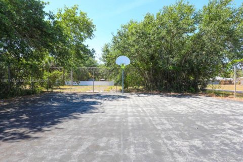 Купить виллу или дом в Порт-Сент-Луси, Флорида 3 спальни, 109.25м2, № 1927076 - фото 26