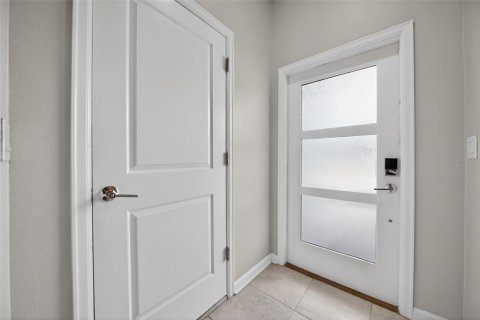 Condo in Davenport, Florida, 3 bedrooms № 2209469 - photo 4
