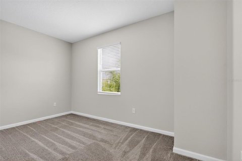 Condo in Davenport, Florida, 3 bedrooms № 2209469 - photo 15
