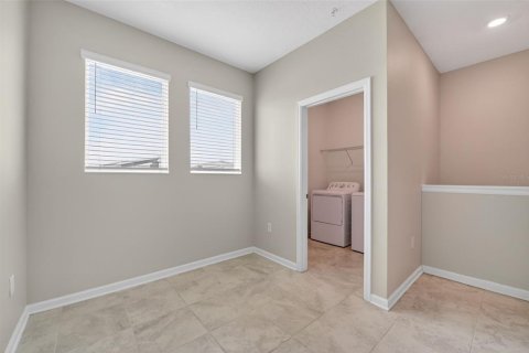 Condo in Davenport, Florida, 3 bedrooms № 2209469 - photo 29