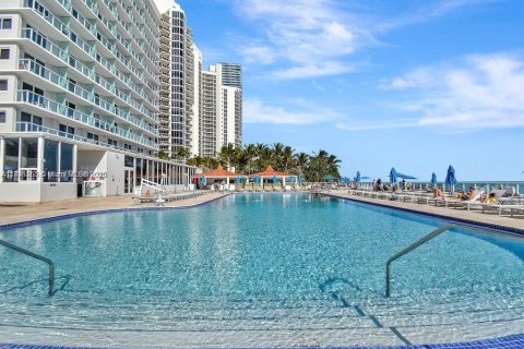 Copropriété à vendre à Sunny Isles Beach, Floride: 38.09 m2 № 1848984 - photo 20