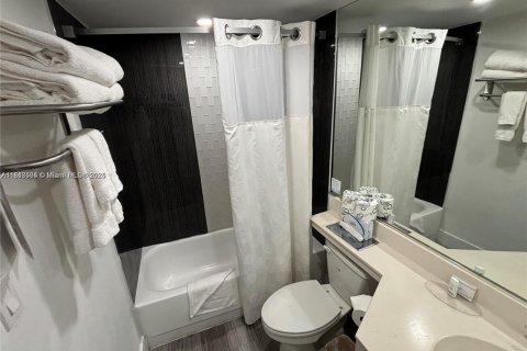 Copropriété à vendre à Sunny Isles Beach, Floride: 38.09 m2 № 1848984 - photo 14