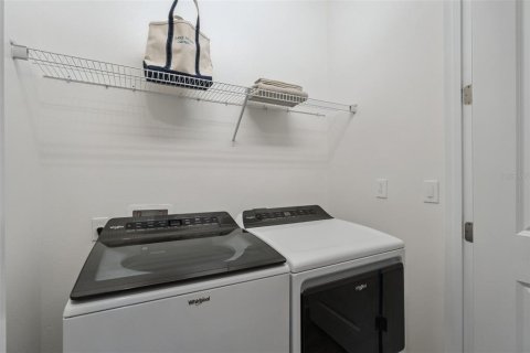 Villa ou maison à vendre à Orlando, Floride: 3 chambres, 147.62 m2 № 2284512 - photo 28
