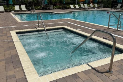 Adosado en venta en Miami, Florida, 3 dormitorios, 149.76 m2 № 1768622 - foto 20