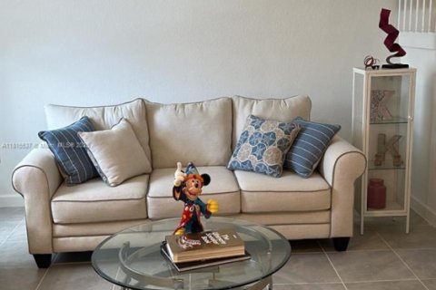 Adosado en venta en Miami, Florida, 3 dormitorios, 149.76 m2 № 1768622 - foto 4
