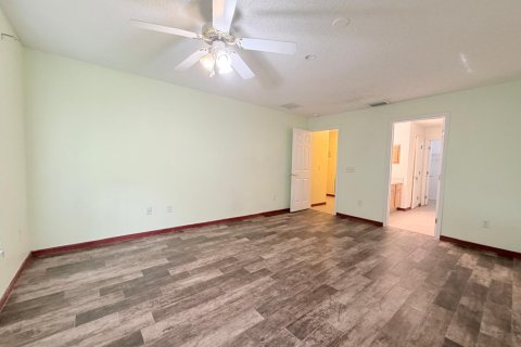 House in Port St. Lucie, Florida 4 bedrooms, 212.75 sq.m. № 2271269 - photo 23