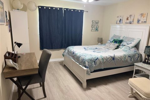 Condo in Bradenton, Florida, 2 bedrooms  № 2208260 - photo 27