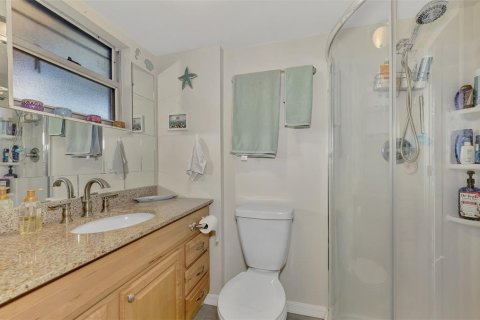 Condo in Bradenton, Florida, 2 bedrooms  № 2208260 - photo 23