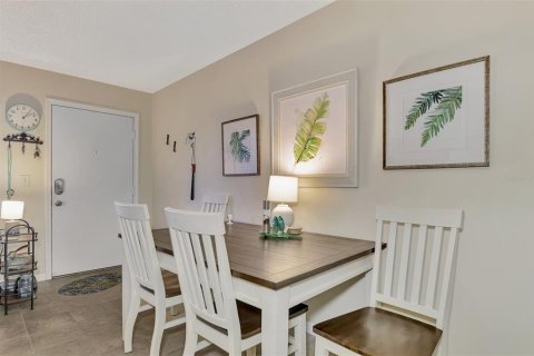 Condo in Bradenton, Florida, 2 bedrooms  № 2208260 - photo 6