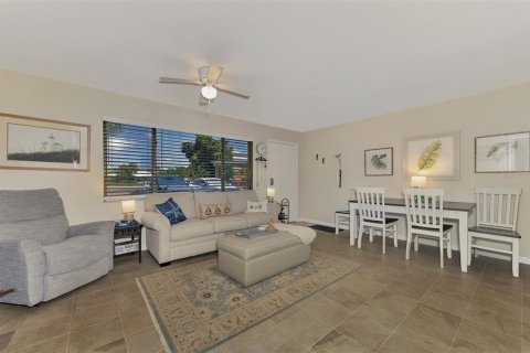 Condo in Bradenton, Florida, 2 bedrooms  № 2208260 - photo 8
