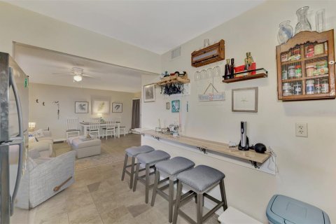 Condo in Bradenton, Florida, 2 bedrooms  № 2208260 - photo 16