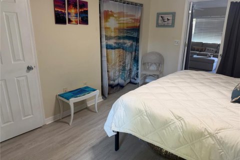 Condo in Bradenton, Florida, 2 bedrooms  № 2208260 - photo 19