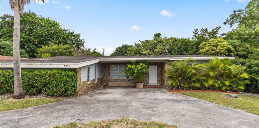 House in North Miami Beach, Florida 3 bedrooms, 185.99 sq.m. № 1461417