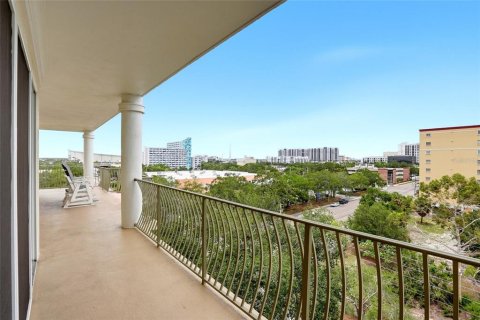 Copropriété à vendre à Saint Petersburg, Floride: 2 chambres, 152.36 m2 № 2218223 - photo 7
