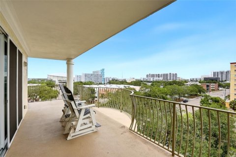 Copropriété à vendre à Saint Petersburg, Floride: 2 chambres, 152.36 m2 № 2218223 - photo 10