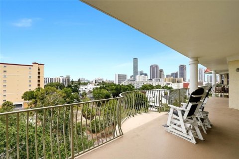 Copropriété à vendre à Saint Petersburg, Floride: 2 chambres, 152.36 m2 № 2218223 - photo 25
