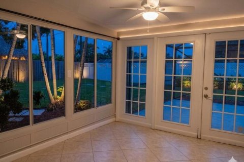 Villa ou maison à louer à Boca Raton, Floride: 3 chambres, 161.19 m2 № 2420696 - photo 9