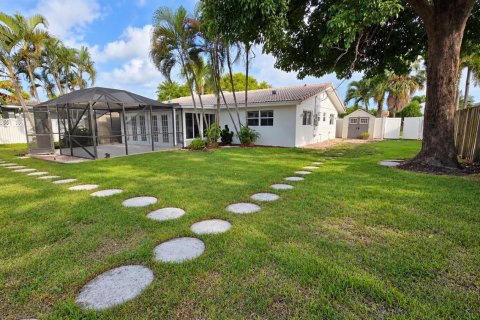 Villa ou maison à louer à Boca Raton, Floride: 3 chambres, 161.19 m2 № 2420696 - photo 19