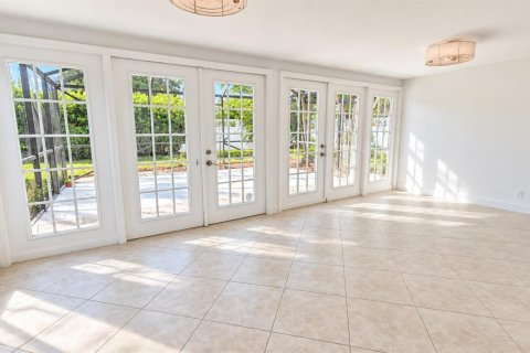 Villa ou maison à louer à Boca Raton, Floride: 3 chambres, 161.19 m2 № 2420696 - photo 7