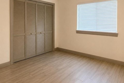 Снять в аренду виллу или дом в Сент-Луси, Флорида 3 комнаты, 125.42м2, № 2085041 - фото 15