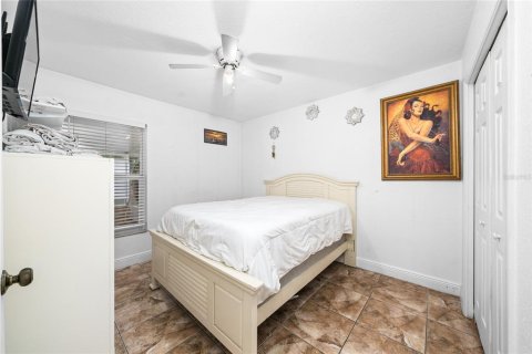 House in Clermont, Florida 3 bedrooms, 112.6 sq.m. № 2225755 - photo 20