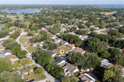 House in Clermont, Florida 3 bedrooms, 112.6 sq.m. № 2225755 - photo 6