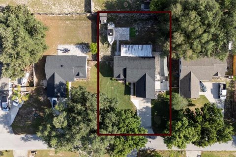 House in Clermont, Florida 3 bedrooms, 112.6 sq.m. № 2225755 - photo 3