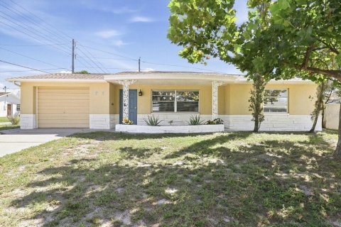 Villa ou maison à Holiday, Floride 2 chambres, 84.73 m2 № 2389443