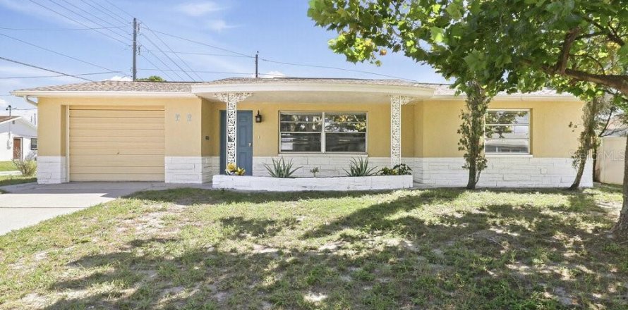 Villa ou maison à Holiday, Floride 2 chambres, 84.73 m2 № 2389443